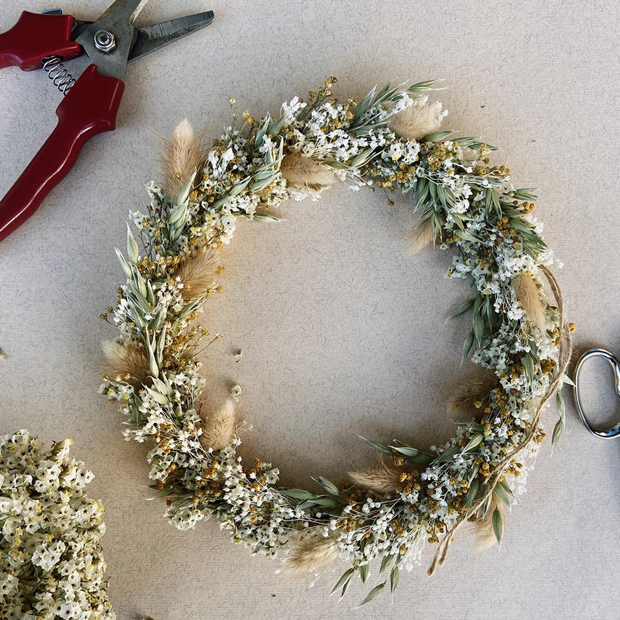 Atelier couronne de fleurs séchées à Rennes