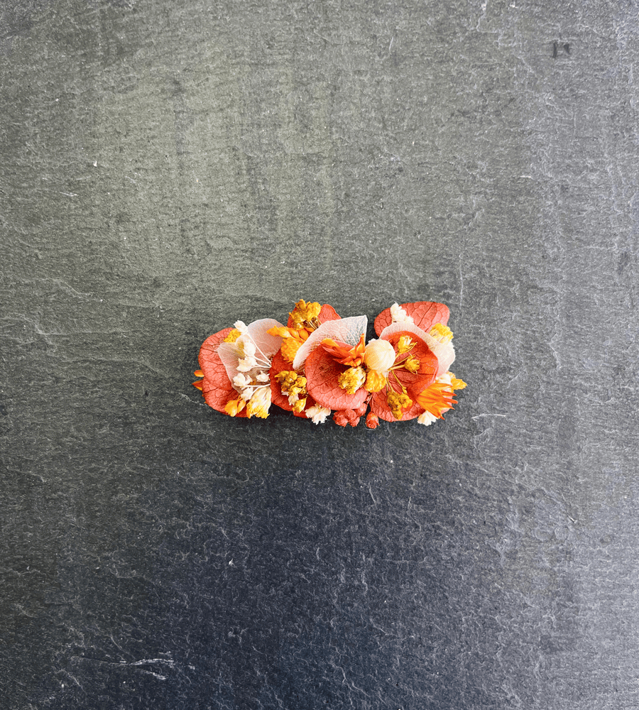 Barrette fleurs séchées terracotta touche de jaune