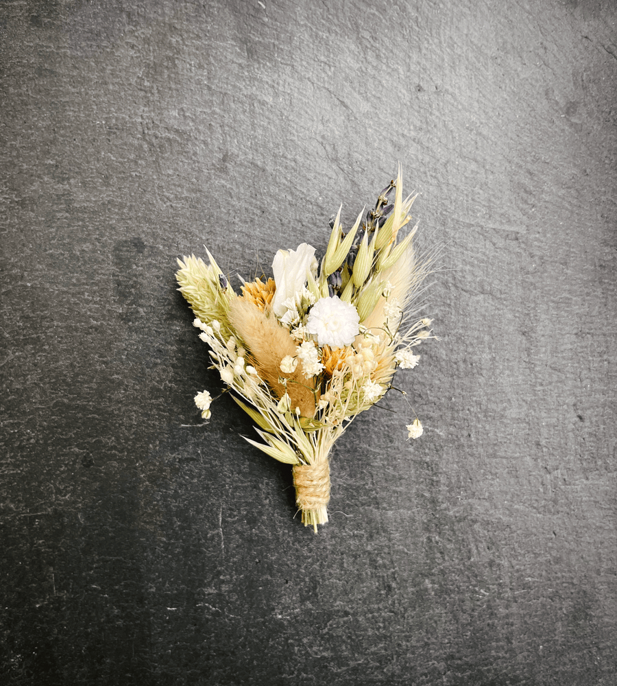 Boutonnière fleurs séchées