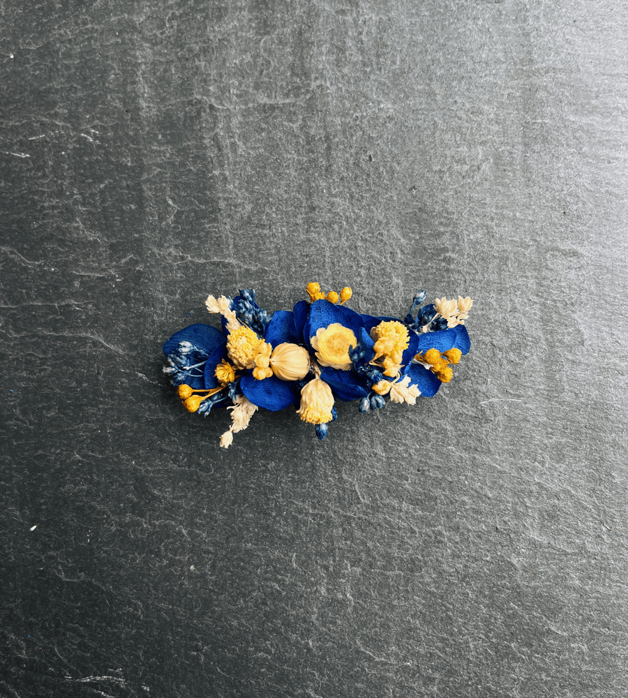 Barrette fleurs séchées bleu et jaune