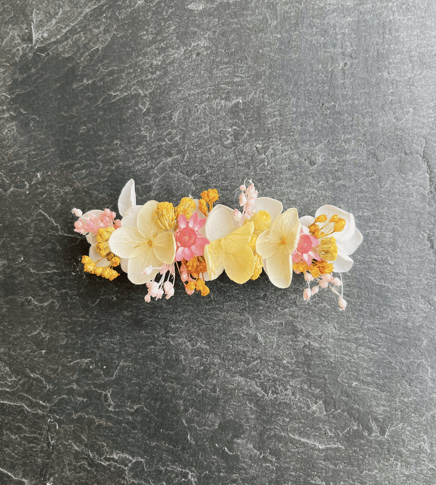 Barrette fleurs séchées tons pastels